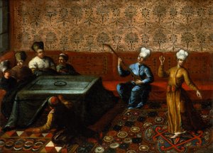 Figuras Reunidas em volta de um Kursi com um músico e um dançarino tocando antes deles